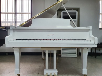 [중고]삼익(SAMICK) 그랜드 피아노 SC-172(화이트)